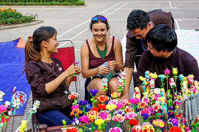 Hoan Kiem Lake Walking Street in Hanoi : Traditional Toy "To He"