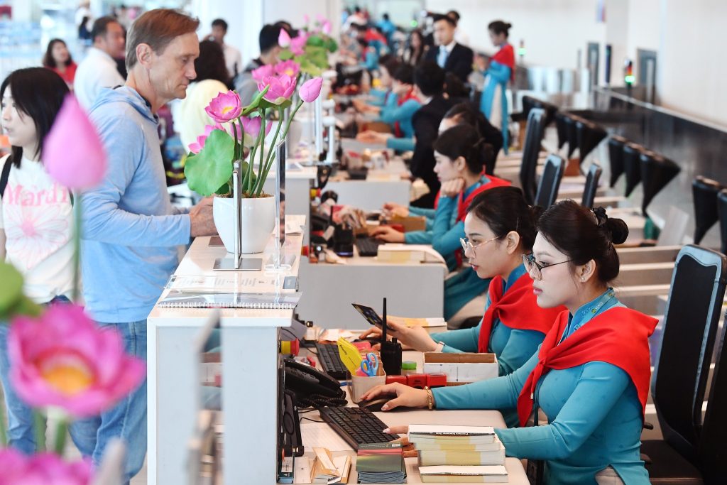 Health Precautions for Vietnam - Check in at Vietnam Airlines Counter